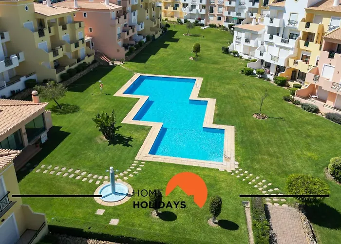 #310 Family Pool & Nearby Apartament Branqueira