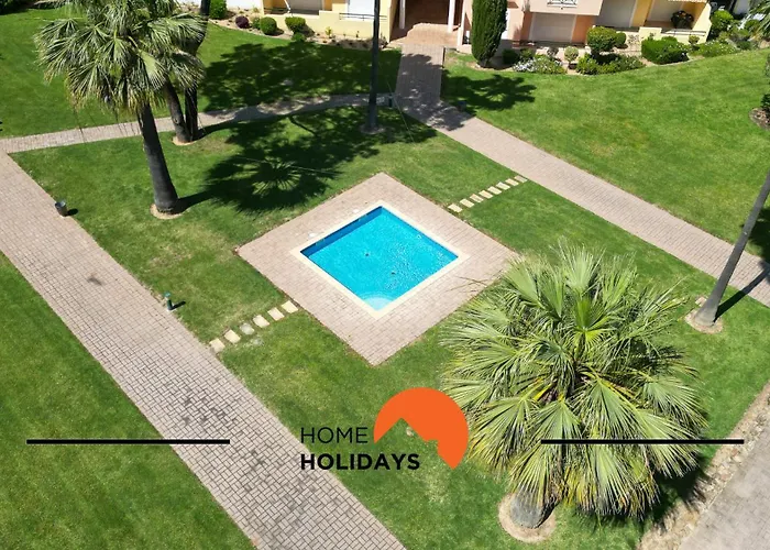 Apartment #310 Family Pool & Nearby