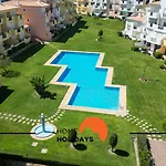 #310 Family Pool & Nearby شقة Branqueira