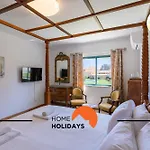 #310 Family Pool & Nearby * Branqueira