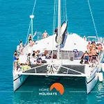 #310 Family Pool & Nearby * Branqueira