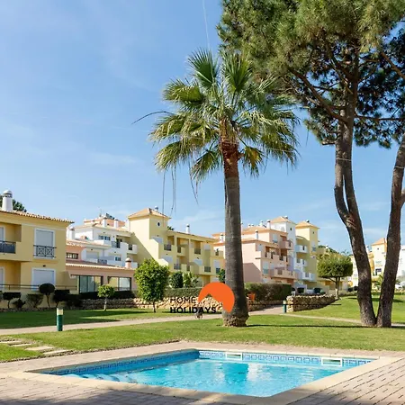 #310 Family Pool & Nearby Apartman Branqueira